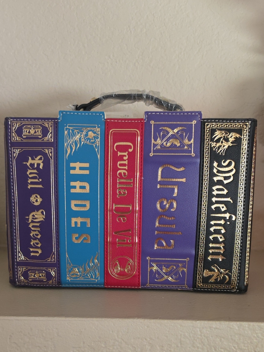 Loungefly - DISNEY Villain Book Stack Bag NWT